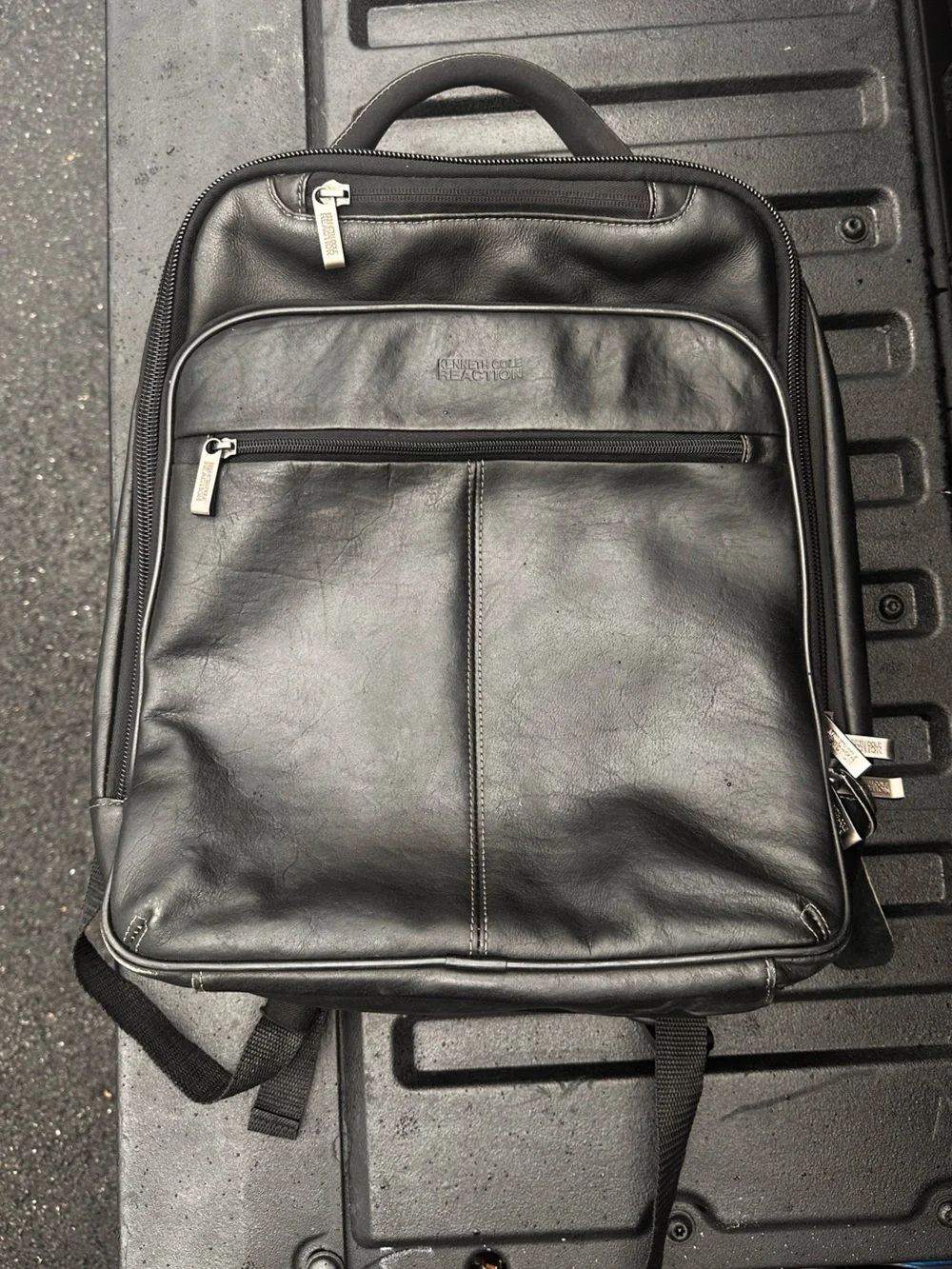 Kenneth Cole Leather messenger Backpack - Laptop compartment 16”.